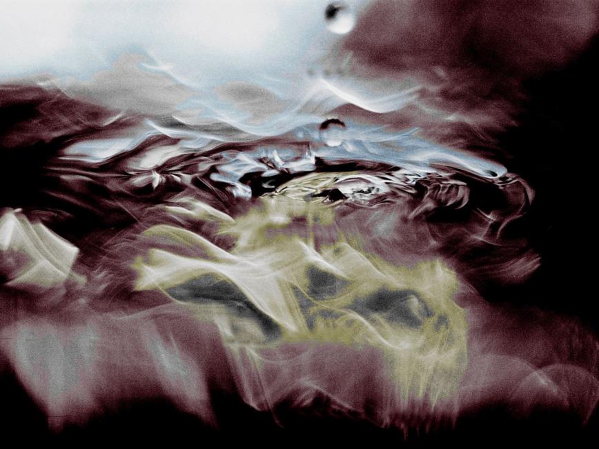 Wassertropfen unter einem "Alu-Zelt".